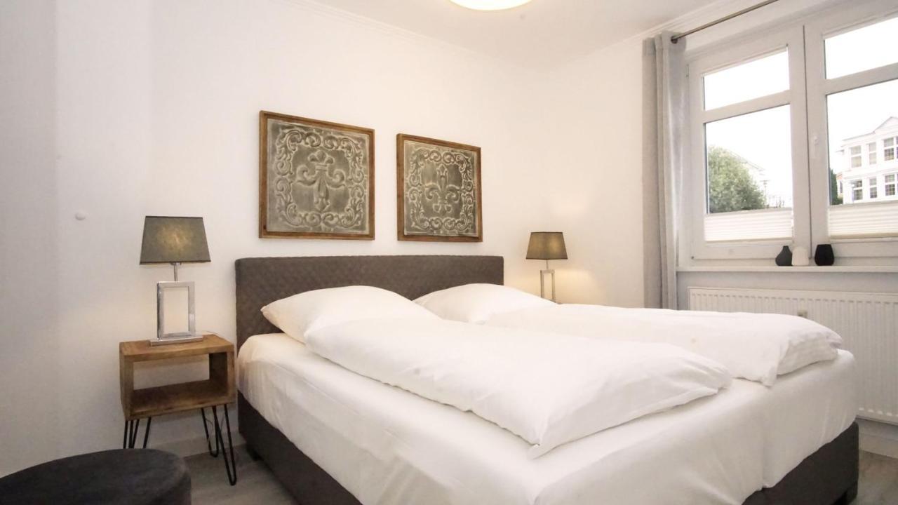 Terrasse, Gratis Nutzung Vom Ahoi Erlebnisbad Und Sauna In Sellin - Meeresblick Fewo 77 Goehren  Exteriér fotografie