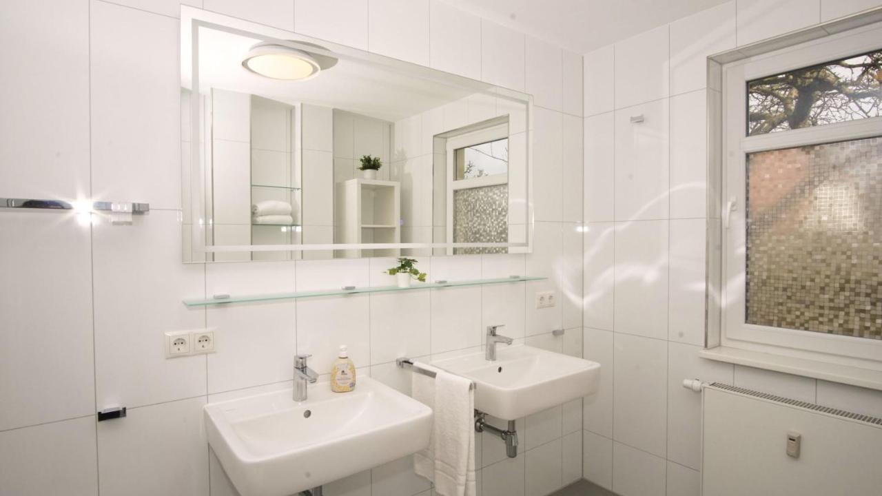 Terrasse, Gratis Nutzung Vom Ahoi Erlebnisbad Und Sauna In Sellin - Meeresblick Fewo 77 Goehren  Exteriér fotografie